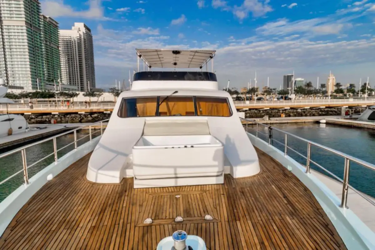 120 Ft Lafet Yacht — photo 13