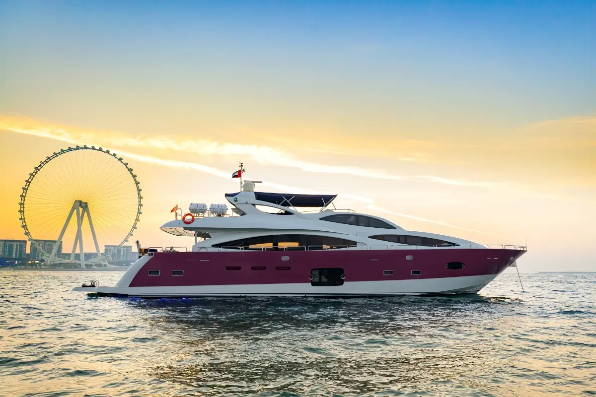 110 Ft Kona Luxury Yacht — photo 2