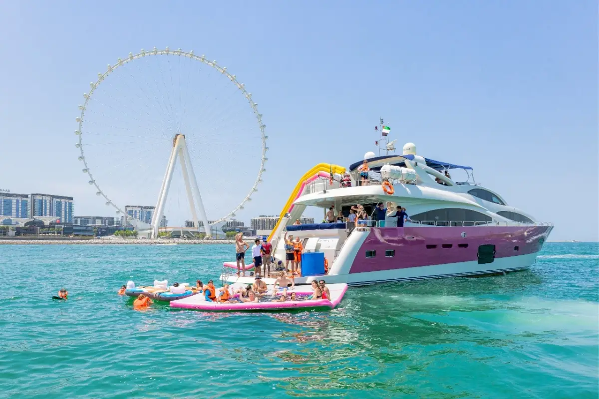 110 Ft Kona Luxury Yacht — photo 4