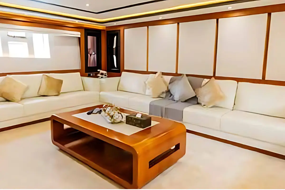 96 Ft Caliente Luxury Yacht — photo 3