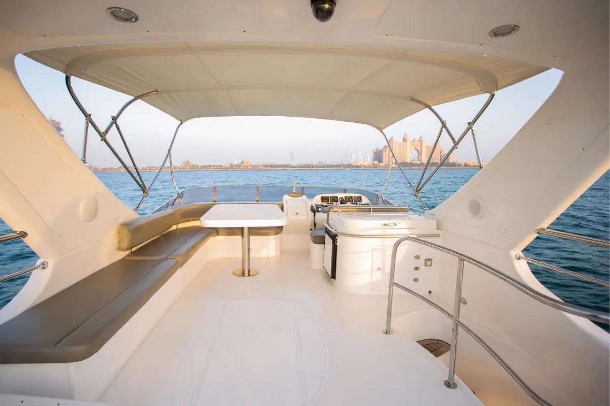 70 Ft Majesty Yacht — photo 6