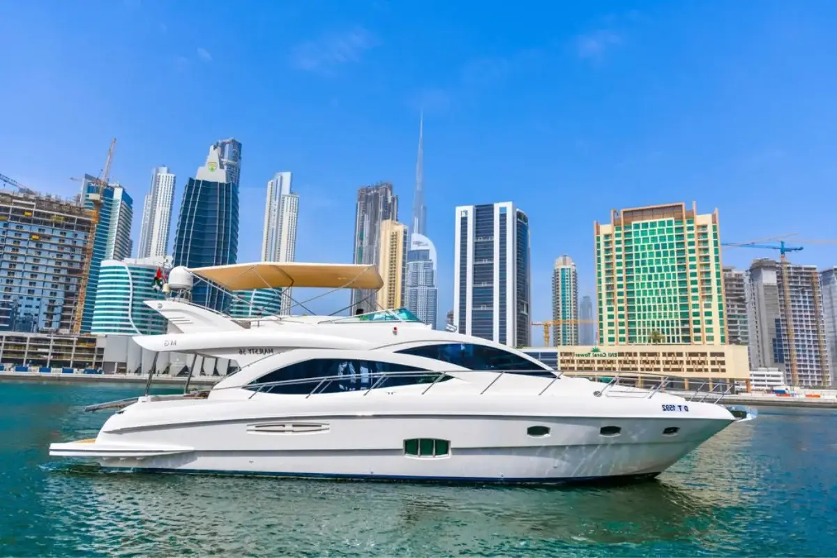 56 Ft Majesty Luxury Yacht — photo 1